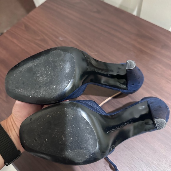 Banana Republic Women's Navy Heels - Picture 2 of 2